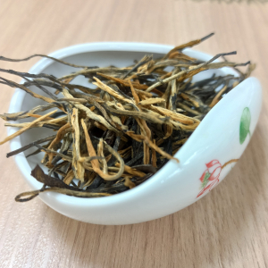 Красные иглы