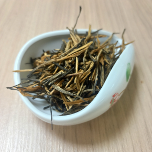 Красные иглы